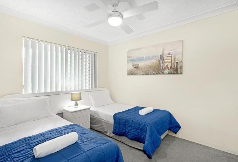 شقة غرفتين, Oceanside Cove