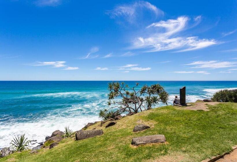 شقة غرفتين, Oceanside Cove