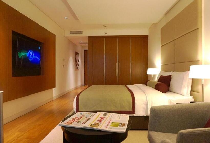 اتاق سوپریور با تخت بزرگ, Oryx Airport Hotel  Transit Only