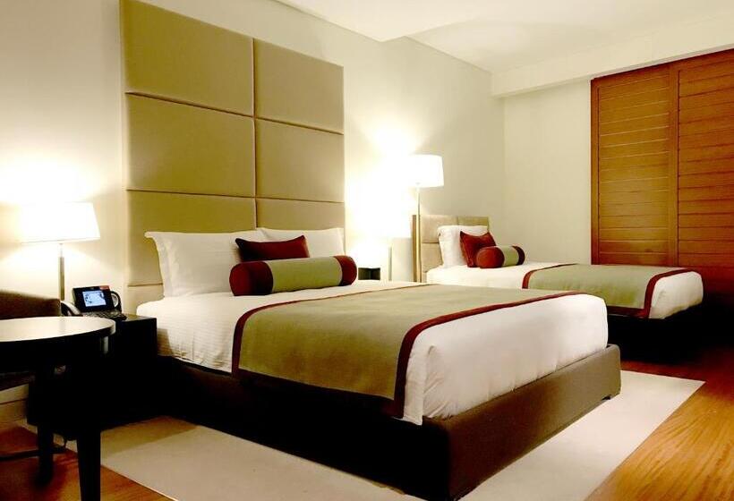 اتاق خانوادگی, Oryx Airport Hotel  Transit Only