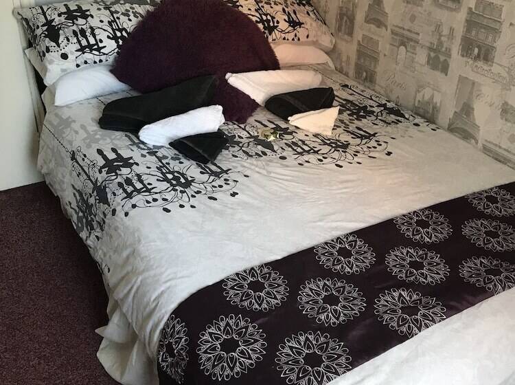 غرفة قياسية حمام مشترك, The Westbourne House