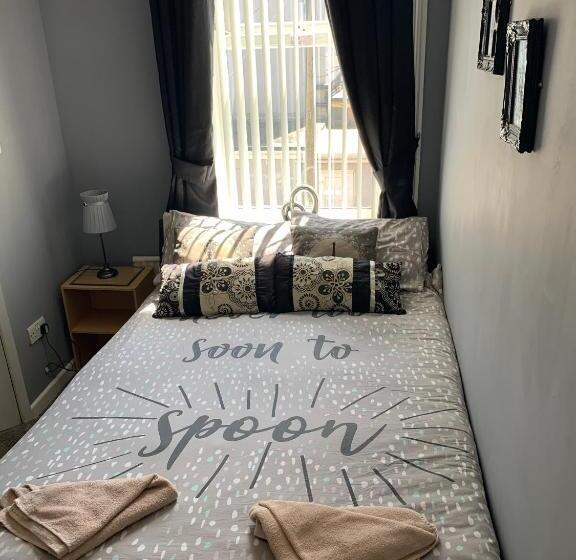 غرفة كومفورت ثلاثية, The Westbourne House