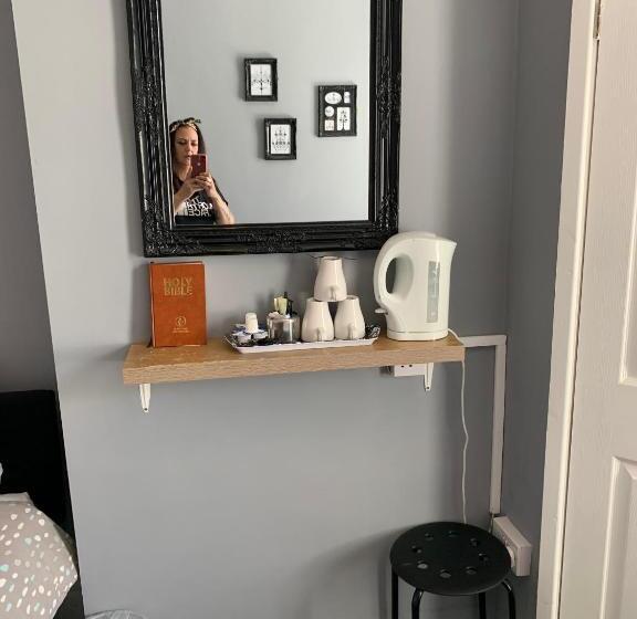 غرفة كومفورت ثلاثية, The Westbourne House