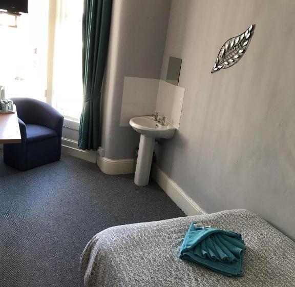 غرفة سوبيريور, The Westbourne House