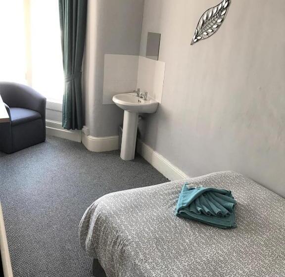 غرفة سوبيريور, The Westbourne House