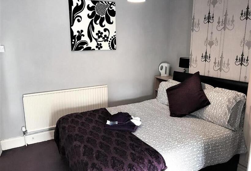 غرفة ديلوكس مطلّة علي البحر, The Westbourne House