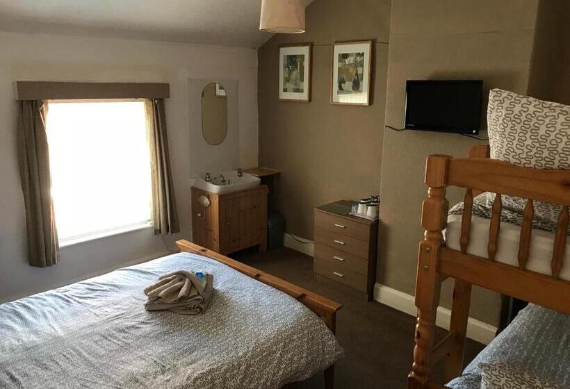 غرفة قياسية رباعية حمام مشترك, The Westbourne House