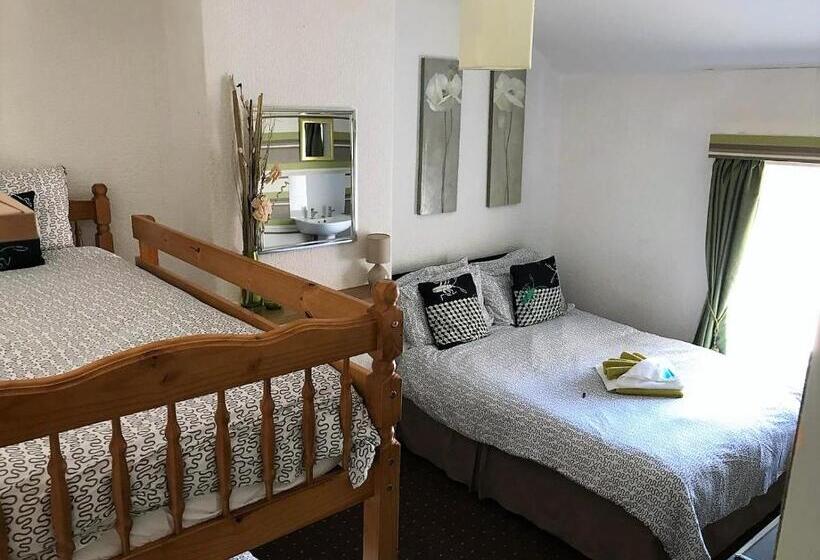 غرفة قياسية رباعية حمام مشترك, The Westbourne House