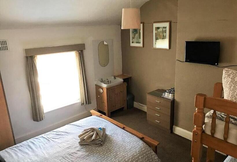 غرفة قياسية رباعية حمام مشترك, The Westbourne House