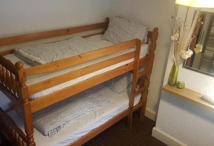 غرفة قياسية رباعية, The Westbourne House