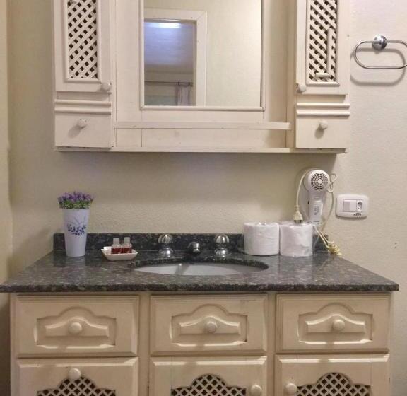 带阳台套房, Petit Hotel Provence Gramado