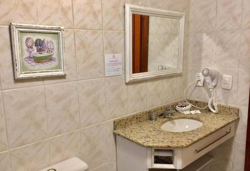 四人豪华间, Petit Hotel Provence Gramado