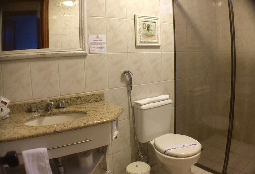 豪华三人间, Petit Hotel Provence Gramado