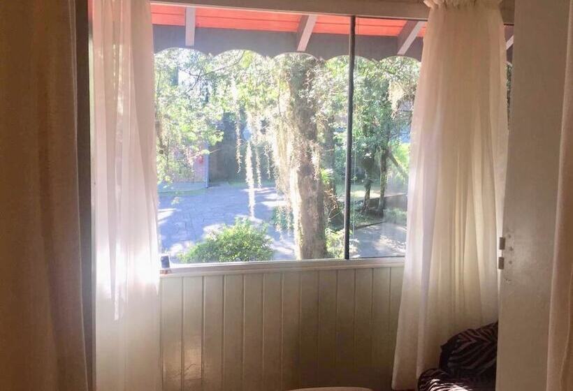 Люкс с Балконом, Petit Hotel Provence Gramado