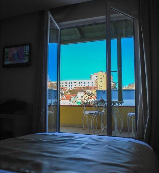 חדר סטנדרט, Sky 2 Hotel Tirana