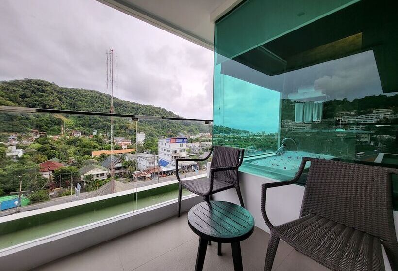 اتاق لوکس با چشم‌انداز دریا, The Yama Hotel Phuket