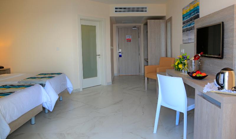 اتاق خانوادگی, The Yama Hotel Phuket