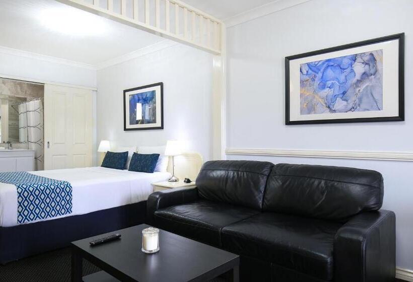 إستديو عائلى, Toowong Central Motel Apartments