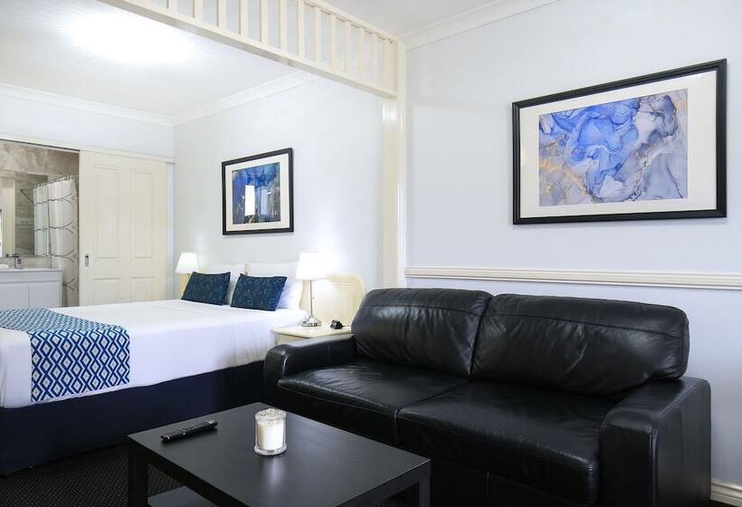 إستديو عائلى, Toowong Central Motel Apartments