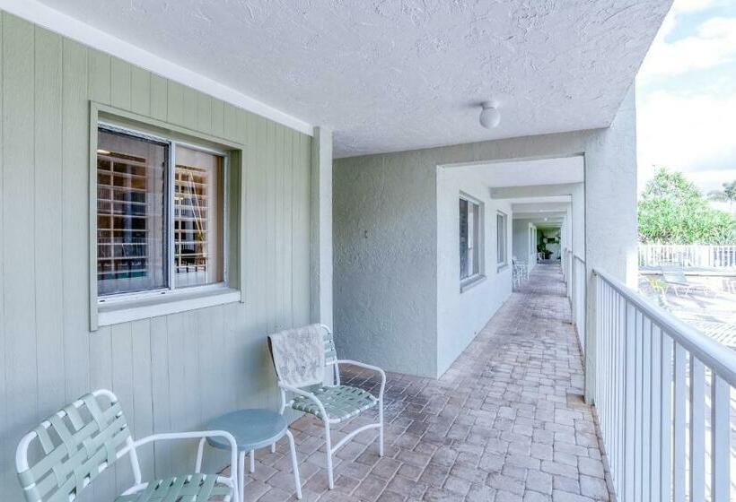 침실 2개 아파트, Nautilus 105