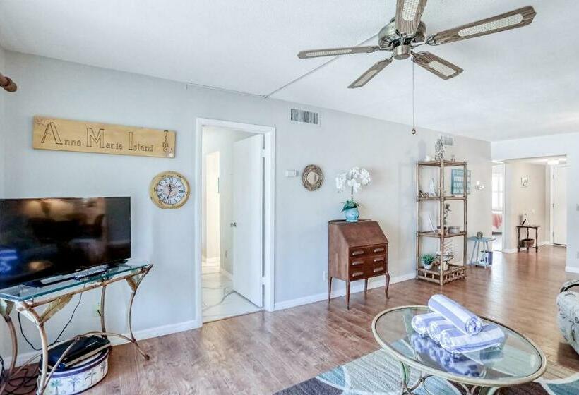 침실 2개 아파트, Nautilus 105