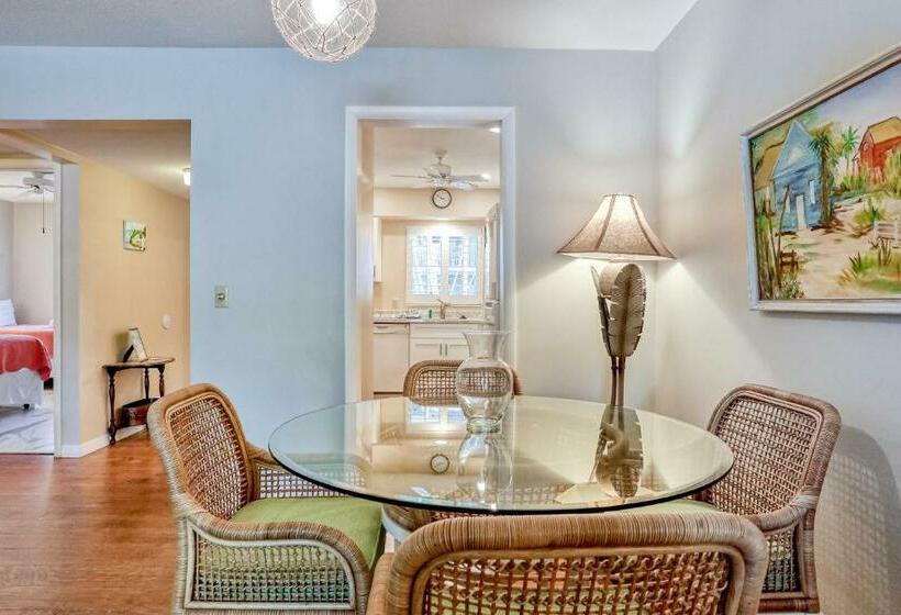 침실 2개 아파트, Nautilus 105