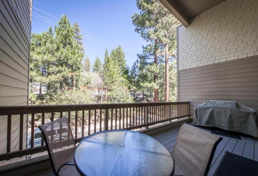 דירת שלושה חדרים, Cedars West