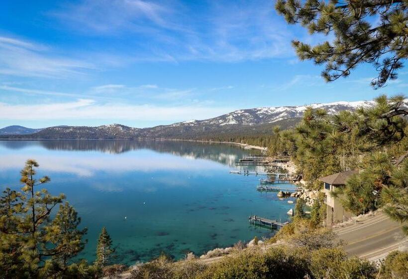 דירת שלושה חדרים, Cedars West