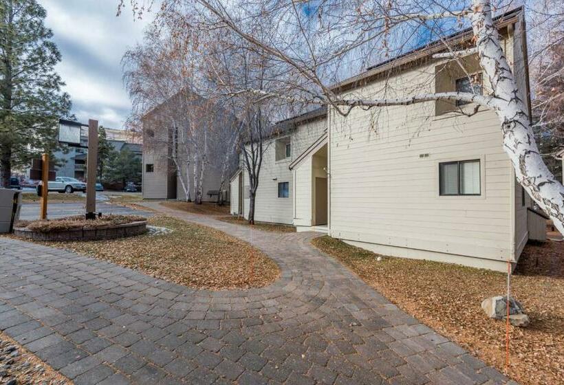 شقة غرفتين, Indian Springs With A View