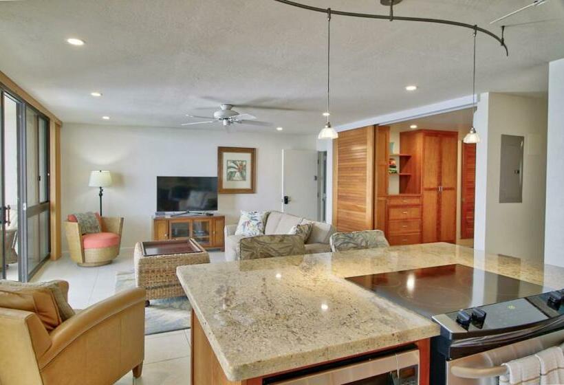 Апартаменты 2 Спальни, Kuhio Shores 410