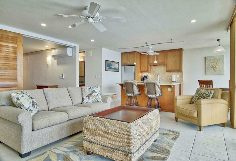Апартаменты 2 Спальни, Kuhio Shores 410