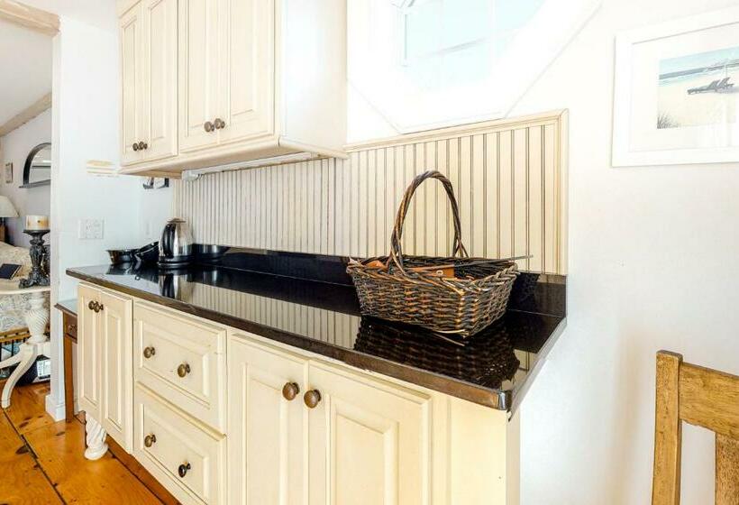 ２ベッドルームアパートメント, Hammock Hideaway