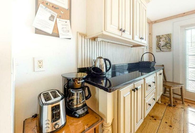 ２ベッドルームアパートメント, Hammock Hideaway