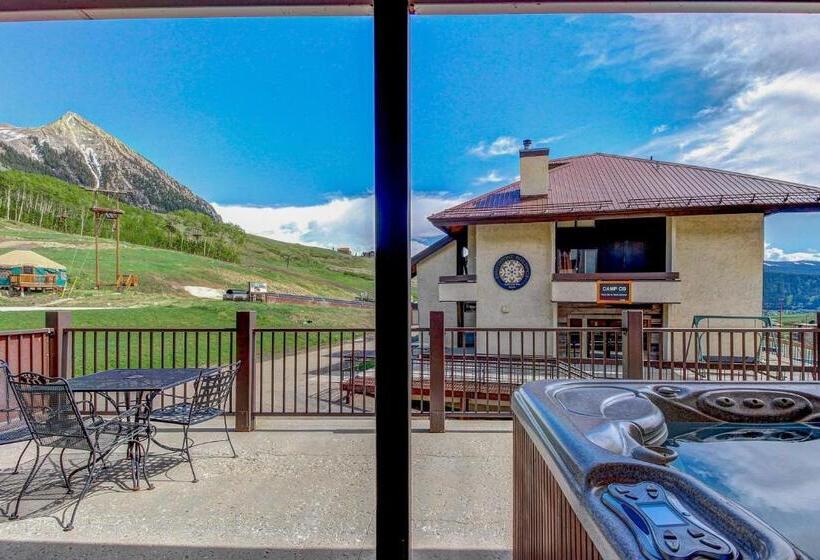 דירת חדר, Slopeside Paradise At Axtel