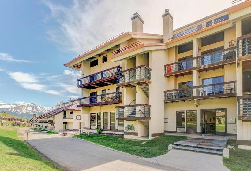 דירת חדר, Slopeside Paradise At Axtel