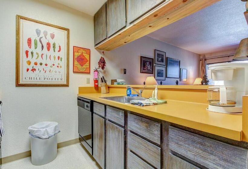 דירת חדר, Slopeside Paradise At Axtel