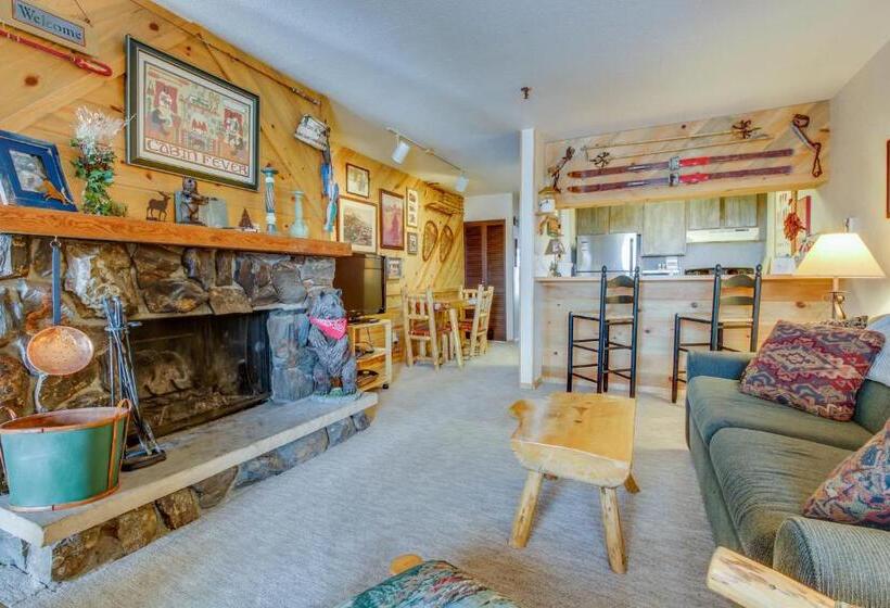 דירת חדר, Slopeside Paradise At Axtel