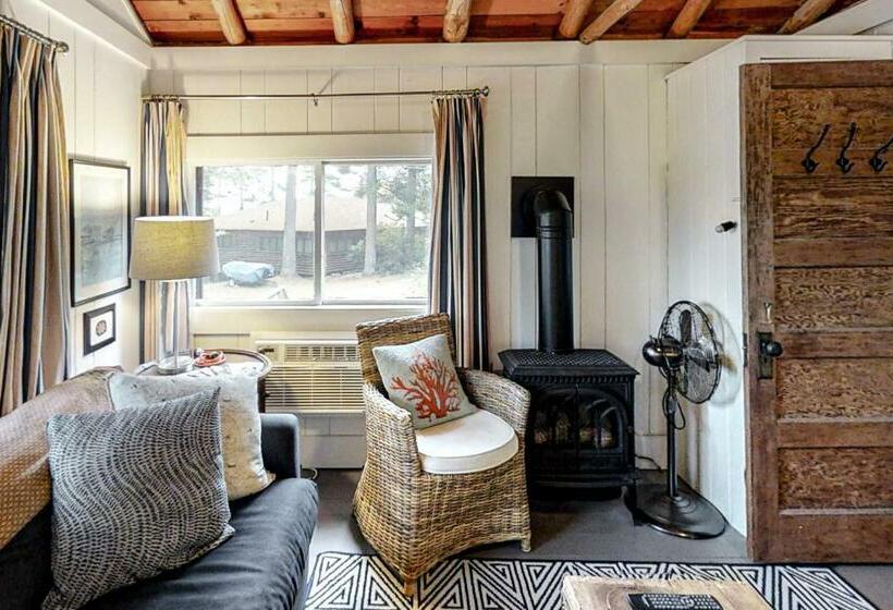 استودیوی استاندارد, Sprucewold Beach House