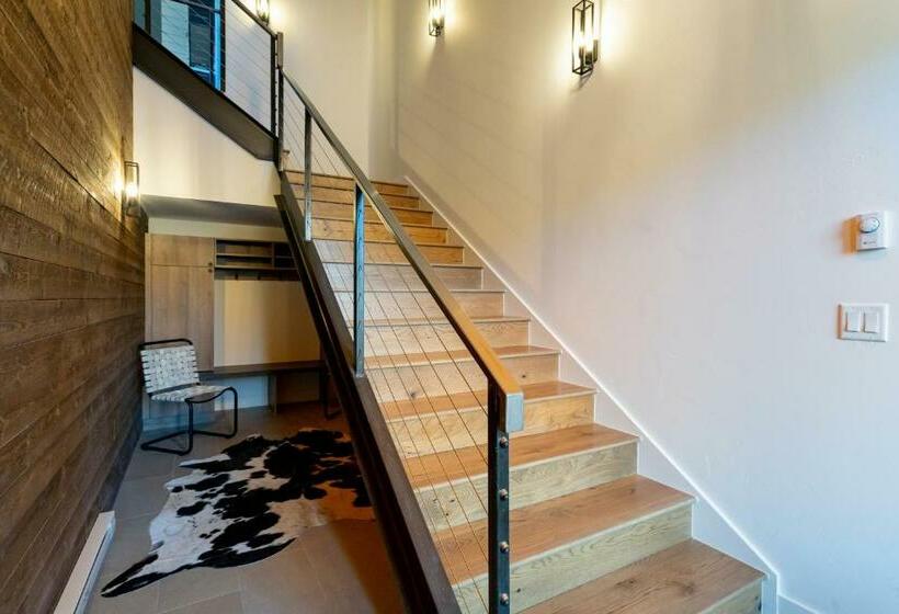 1ベッドルームアパートメント, Traverse 1462