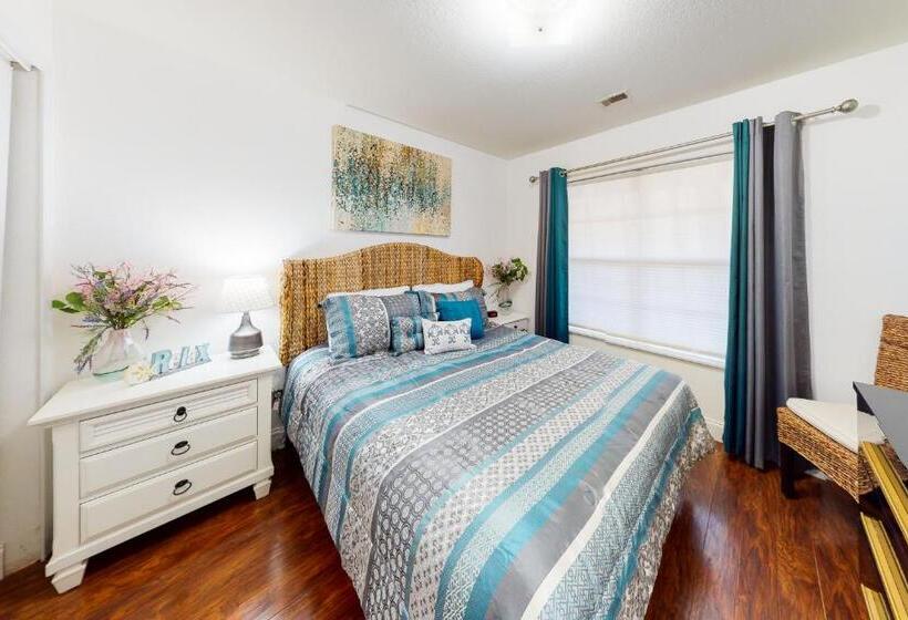 침실 2개 아파트, A Little Lake Retreat