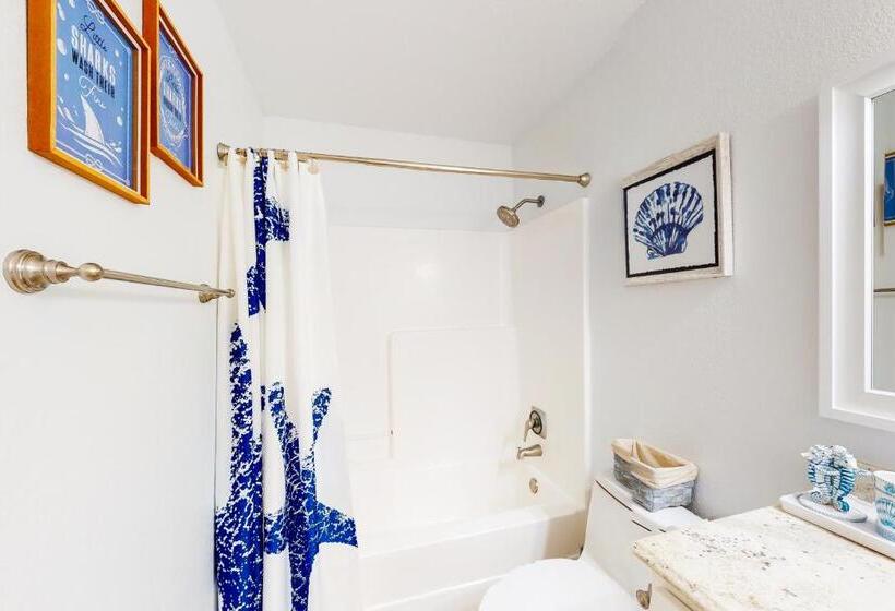 침실 2개 아파트, A Little Lake Retreat