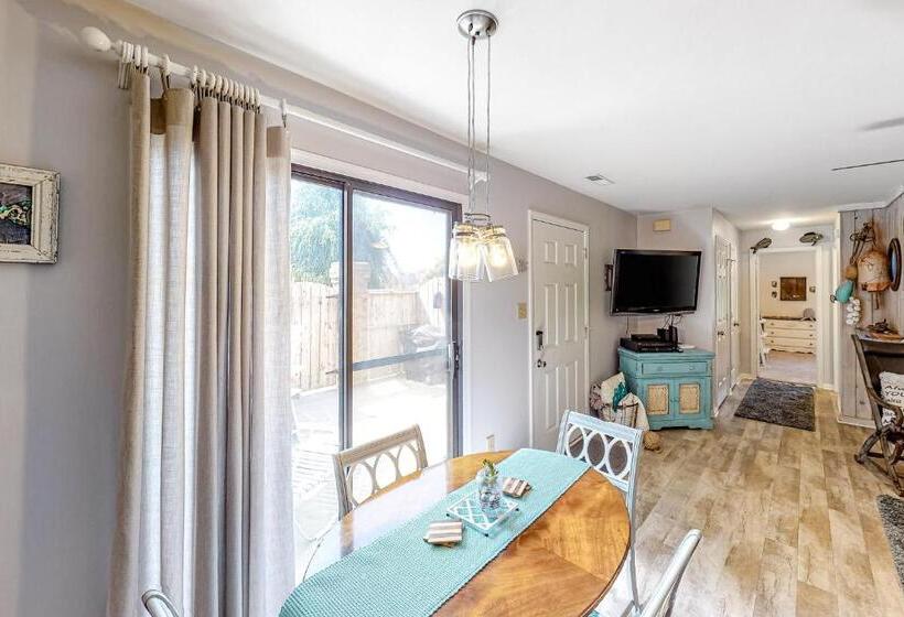 带2个卧室的公寓, Sandy Bottom Kh107