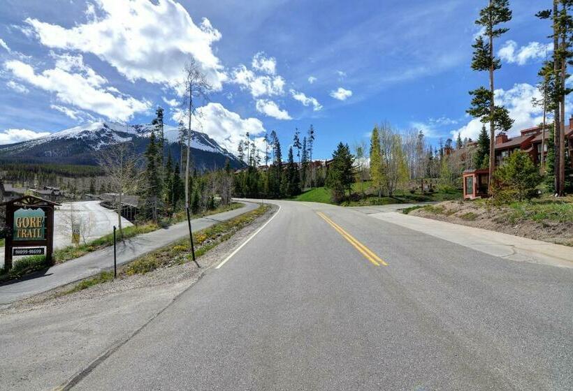 إستوديو قياسى, Stover S Outpost