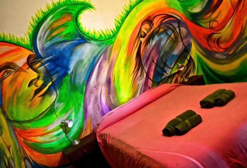 اتاق استاندارد با سرویس بهداشتی مشترک, Art Factory San Telmo