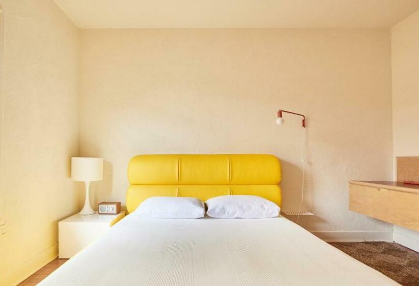 Номер Стандарт, Austin Motel