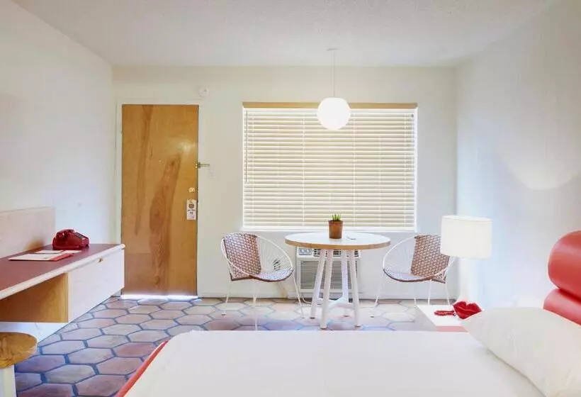 キングサイズベッドのスタンダードルーム, Austin Motel