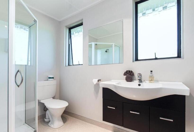 إستوديو قياسى, Cherylea Motel