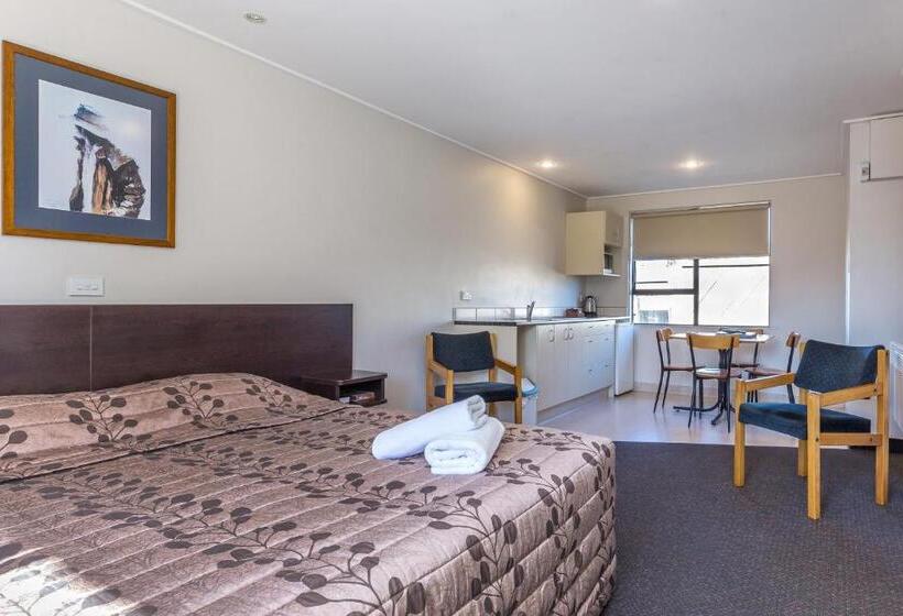 شقة غرفة واحدة, Cherylea Motel