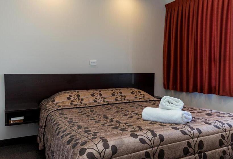 شقة غرفتين, Cherylea Motel