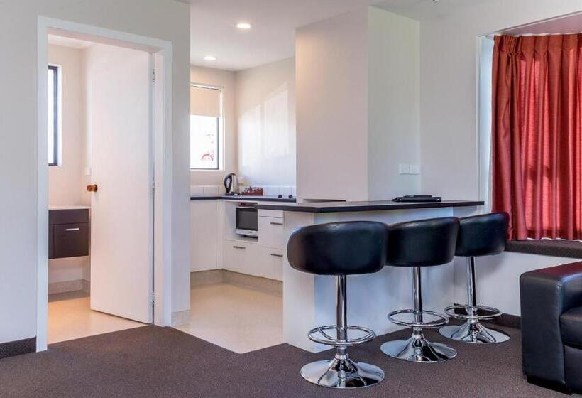 شقة ديلوكس غرفتين نوم, Cherylea Motel